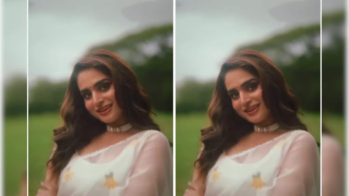 Bangles-white saree in hands, ‘Param-Sundari’ became Ayesha Khan, ‘Pardesia’ remembered Bangles-white saree in hands, ‘Param-Sundari’ became Ayesha Khan, ‘Pardesia’ remembered