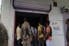 ब्यूटी पार्लर चलाता था युवक, आते-जाते थे मर्द, शटर खोलते ही सिपाही बेहोश!