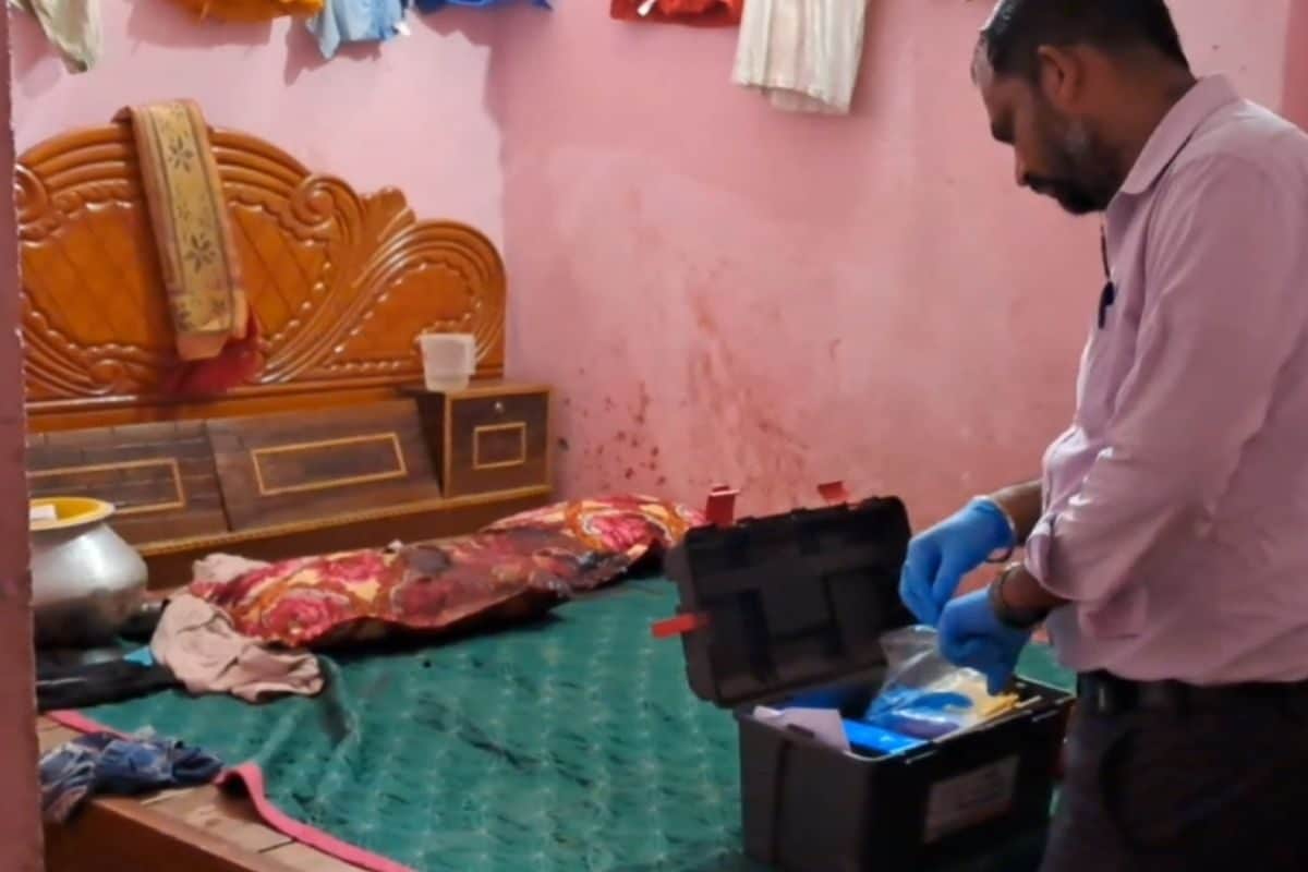 देवर की चाह में भाभी हुई बदनाम! देवरानी के मायके जाते ही कमरे में घुसी, फिर...