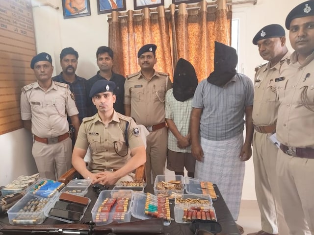 महाकाल गैंग की काली करतूतों का बड़ा पर्दाफाश, भोजपुरी स्टार निकला सरगना महाकाल गैंग की काली करतूतों का बड़ा पर्दाफाश, भोजपुरी स्टार निकला सरगना