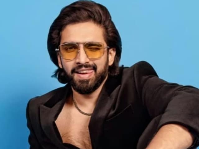 सलमान खान की फिल्म से किया डेब्यू, 1 गाने के लिए जीता आइफा अवॉर्ड सलमान खान की फिल्म से किया डेब्यू, 1 गाने के लिए जीता आइफा अवॉर्ड