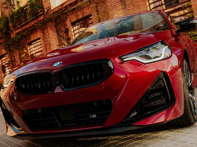 BMW ने कर दिया कमाल, वो कर दिखाया जो ऑडी-मर्सिडीज भी नहीं कर सकी BMW ने कर दिया कमाल, वो कर दिखाया जो ऑडी-मर्सिडीज भी नहीं कर सकी