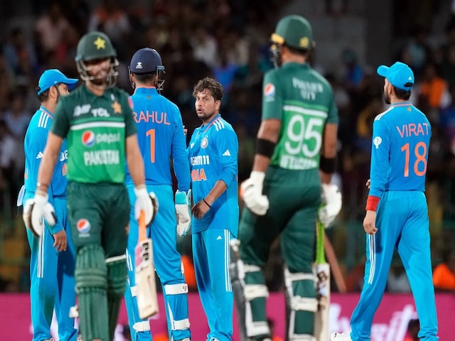 एशिया कप में IND-PAK का मैच नहीं हो सकता रद्द, विरोध के बावजूद होगी टक्कर एशिया कप में IND-PAK का मैच नहीं हो सकता रद्द, विरोध के बावजूद होगी टक्कर