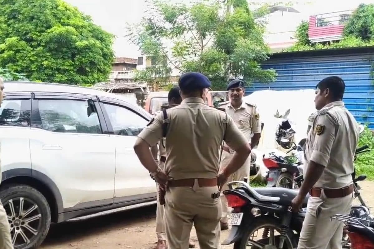 कैमूर में धांय-धांय, होटल मालिक पर चलाई गोलियां, बाल-बाल बची जान