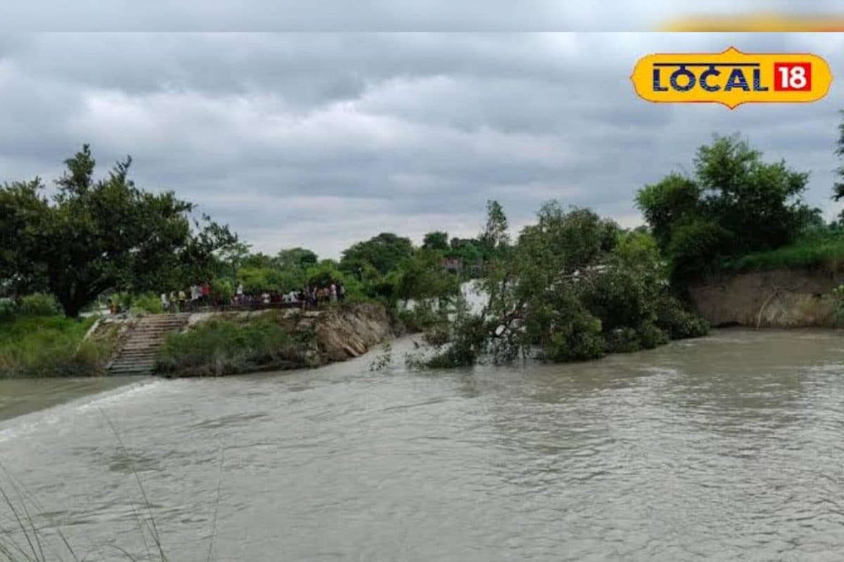 मुजफ्फरपुर में बारिश का कहर.. तिरहुत नहर का तटबंध टूटने से गांव में घुसा पानी