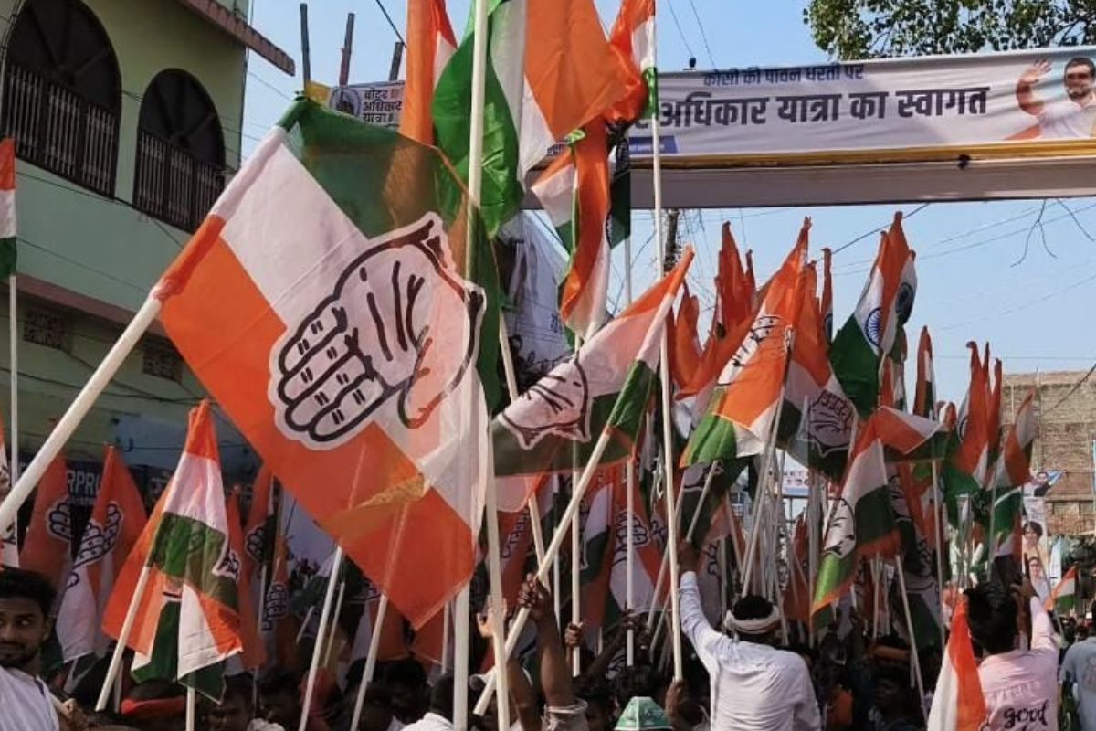 'सूखी घास' पर पड़ी मानसून की बूंद, कांग्रेस के पुराने गढ़ में फिर उठ गए 'हाथ'!