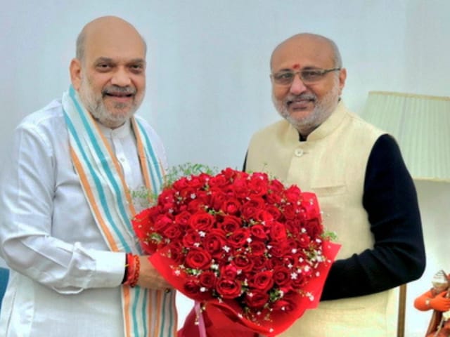 राधाकृष्णन को जिताने के लिए BJP ने लगाया जोर, लेकिन आंकड़े क्या कहते हैं? राधाकृष्णन को जिताने के लिए BJP ने लगाया जोर, लेकिन आंकड़े क्या कहते हैं?