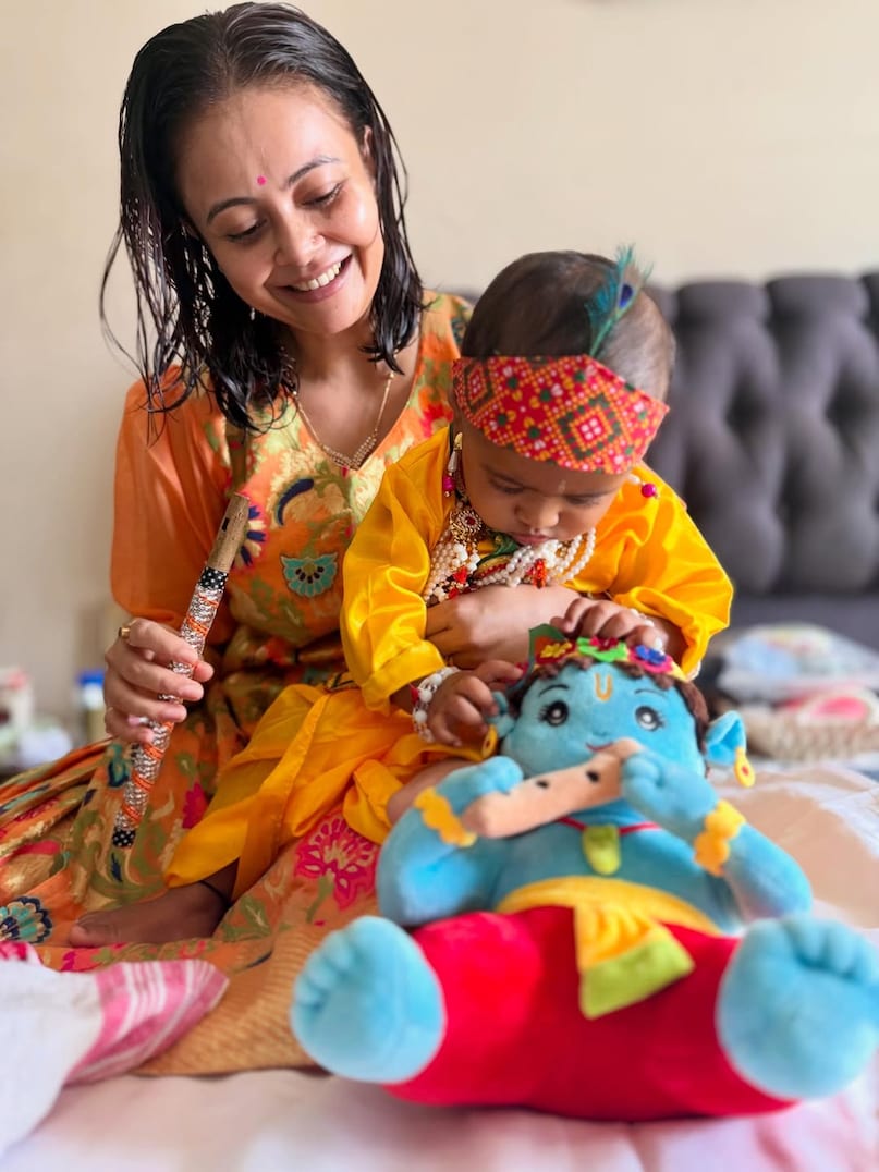 देवोलेना भट्टाचार्जी, देवोलेना भट्टाचारजी पुत्र, देवोलेना भट्टाचारजी जन्मदिन, डेवोलेना भट्टाचारजी लाइफ स्टोरी, देवोलेना भट्टाचारजी परिवार, देवोलेना भट्टाचारजी पति, पति, पति, पति,