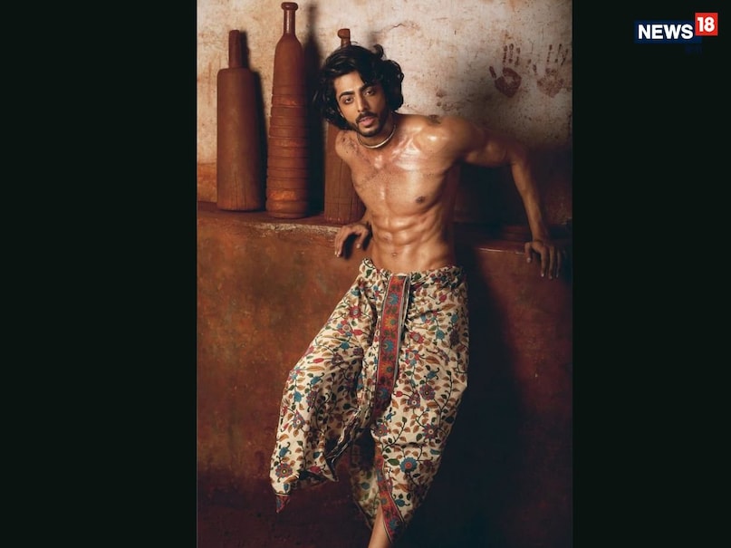 Festive Dhoti Styling: Dhoti is a new swag! From Ganesh festival to Diwali-Dussehra, try this styling, everyone's eyes will stop 9