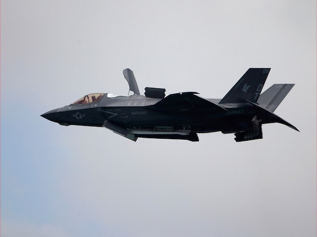 भारत की अमेरिका को दो टूक- हमें नहीं चाहिए F-35; अपने जिगरी यार पर भरोसा! भारत की अमेरिका को दो टूक- हमें नहीं चाहिए F-35; अपने जिगरी यार पर भरोसा!