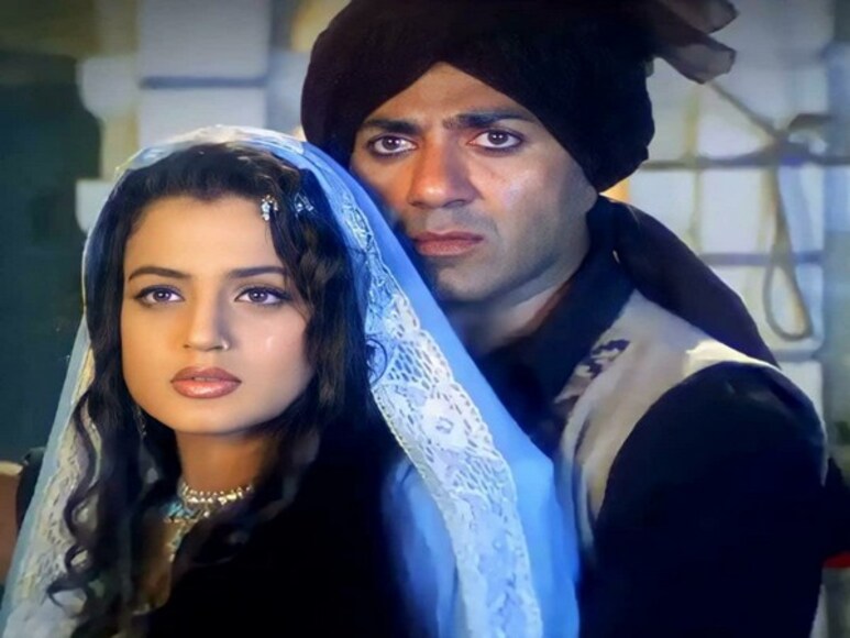 15 august, movies on partition, Bollywood movies on partition, Pinjar, film Pinjar, Khamosh Pani, gadar, 1947 earth, train to pakistan, पिंजर, खामोश पानी, गदर, 1947: अर्थ, ट्रेन टू पाकिस्तान