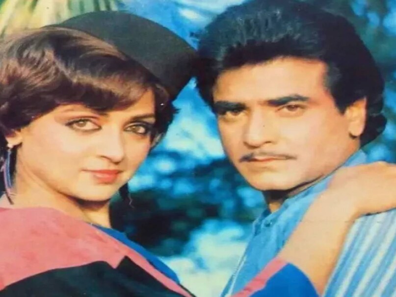 Hema Malini, Hema Malini News, Dharmendra, when Hema Malini called first lady of second marriages, first lady of second marriages, bitter truth of Dharmendra-Hemas love story, Hema Malini biography, हेमा मालिनी, धर्मेंद्र, हेमा मालिनी को लगा 'दूसरी औरत' का तमगा 