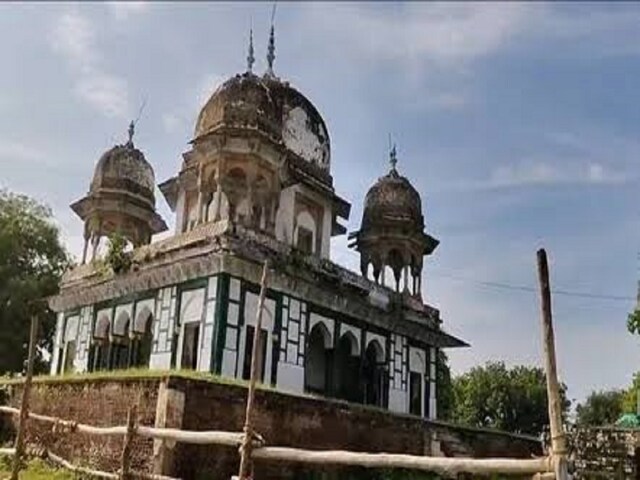 फतेहपुर के विवादित मकबरे पर सपा-बीजेपी में रार! सांसद रामजी लाल का आरोप...