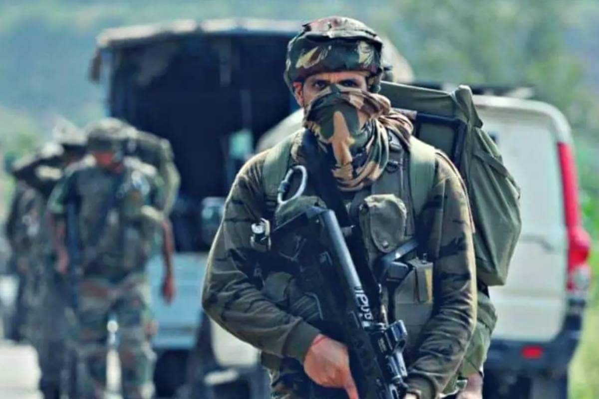 आतंक के आखिरी गढ़ पर टूट पड़ी सेना कुलगाम के बाद किश्‍तवाड़ में एनकाउंटर