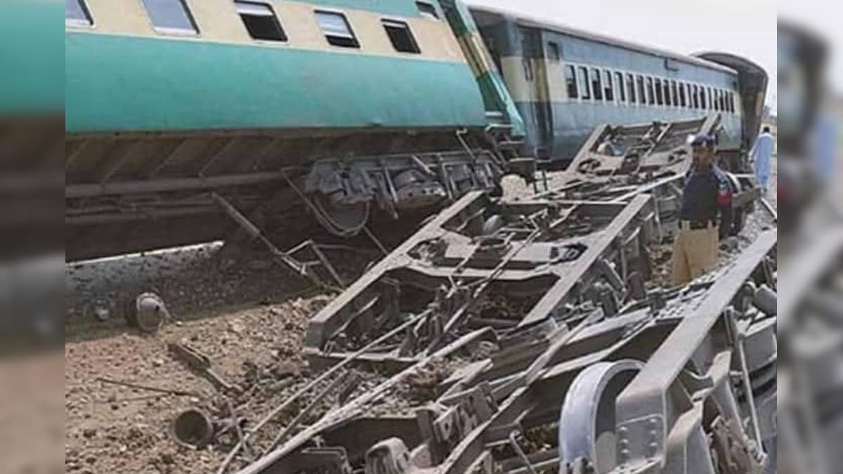 Jaffar Express Train Blast Live Updates: जाफर एक्‍सप्रेस फिर निशाने पर...  पेशावर जा रही ट्रेन में बड़ा धमाका, जानें अपडेट - pakistan baluchistan  jaffar express train blast live updates train ...