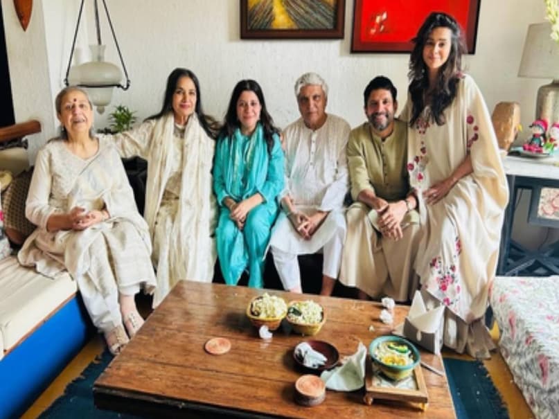 Salman khan family, Salim khan family, Javed akhtar family salman khan wife, Amitabh bachchan family, amitabh bachchan age, amitabh bachchan net worth, amitabh bachchan height in feet, amitabh bachchan news, amitabh bachchan wife, amitabh bachchan son and daughter, amitabh bachchan bahu name, aishwarya rai husband, javed akhtar age, javed akhtar wife name, javed akhtar movies, amitabh bachchan jaya bachchan movie, salim javed films list, salim javed fees for sholay, salim javed hit movies