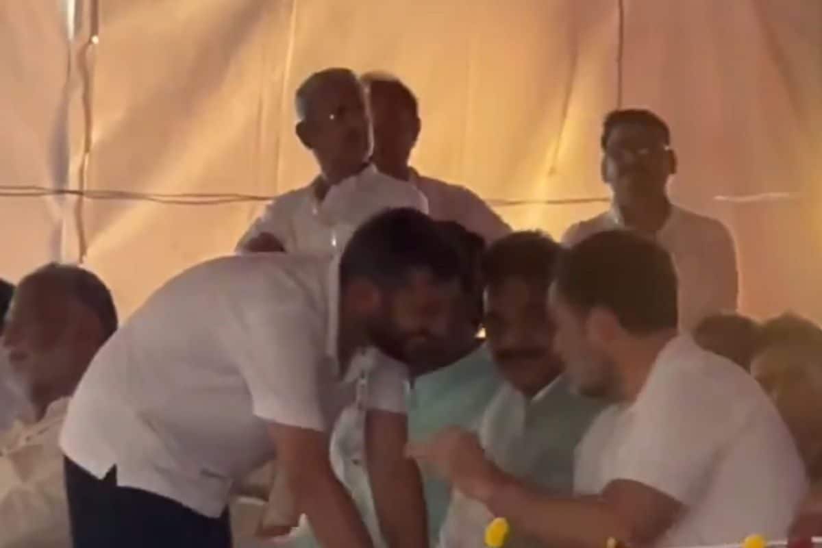 पिक्चर अभी बाकी है… लालू-तेजस्वी उतरे मंच से, कन्हैया ने थाम ली राहुल की नजरें