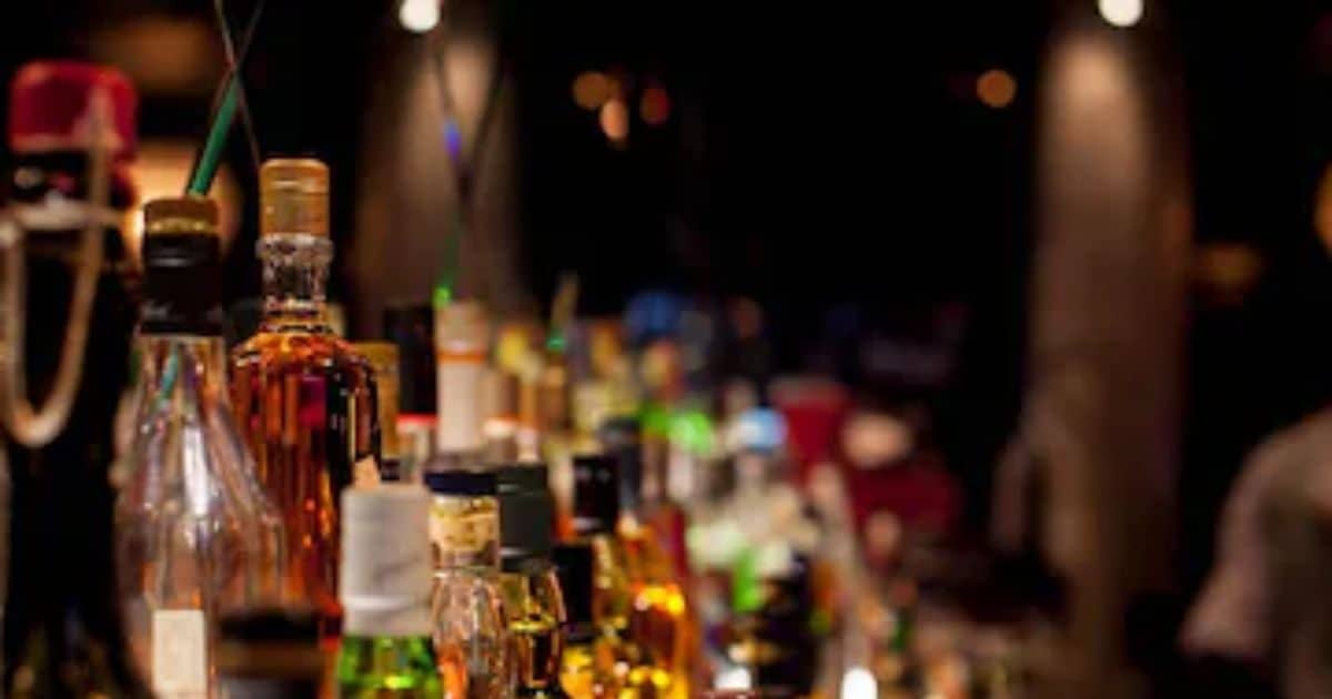 Online Alcohol Delivery | Swiggy Liquor Delivery | शराबियों के लिए गुड न्यूज, अब ऑनलाइन मिलेगी बोतल, स्विगी घर तक करेगा डिलीवरी