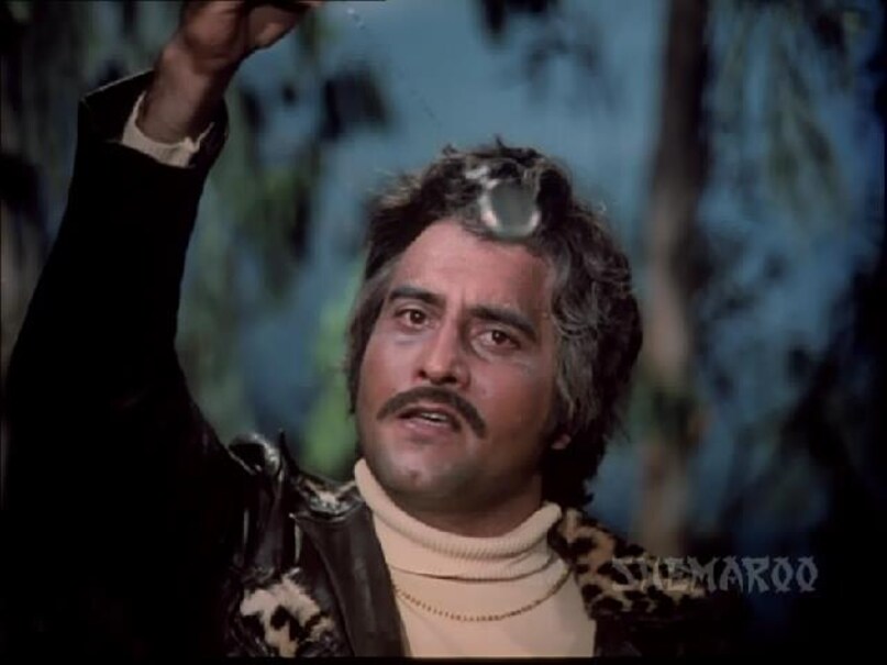 Vinod Khanna, Vinod Khanna Lead Role, Vinod Khanna Khoon Pasina Movie Kissa, Amitabh Bachchan, Rakesh Kumar, Nirupa Roy, Kader Khan, Rajnikanth, N. T. Rama Rao, अमिताभ बच्चन, रेखा, विनोद खन्ना, खून पसीना, हेल खून पसीना, बॉलीवुड किस्सा