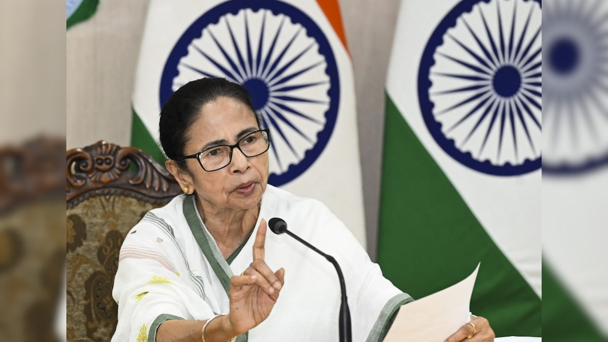 ₹10,00,000 हर बूथ को… चुनाव से पहले ममता बनर्जी ने खोला खजाना, कितना टिक पाएगी BJP?