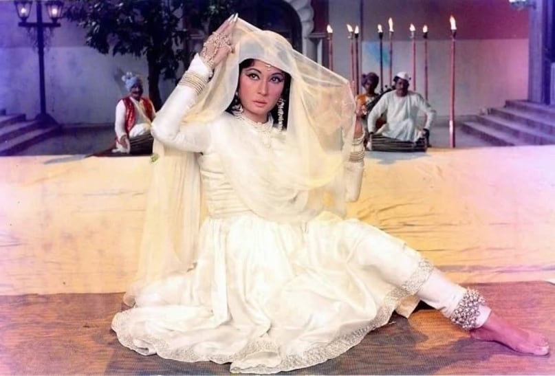 meena kumari, meena kumari news, meena kumari latest, meena kumari birth anniversary, meena kumari anniversary, meena kumari poverty, Bollywood Actress Painful life, Bollywood Actress Painful life, मीना कुमारी, मीना कुमारी न्यूज, मीना कुमारी मूवीज, मीना कुमारी लाइफ स्टोरी meena kumari, meena kumari news, meena kumari latest, meena kumari birth anniversary, meena kumari anniversary, meena kumari poverty, Bollywood Actress Painful life, Bollywood Actress Painful life, मीना कुमारी, मीना कुमारी न्यूज, मीना कुमारी मूवीज, मीना कुमारी लाइफ स्टोरी