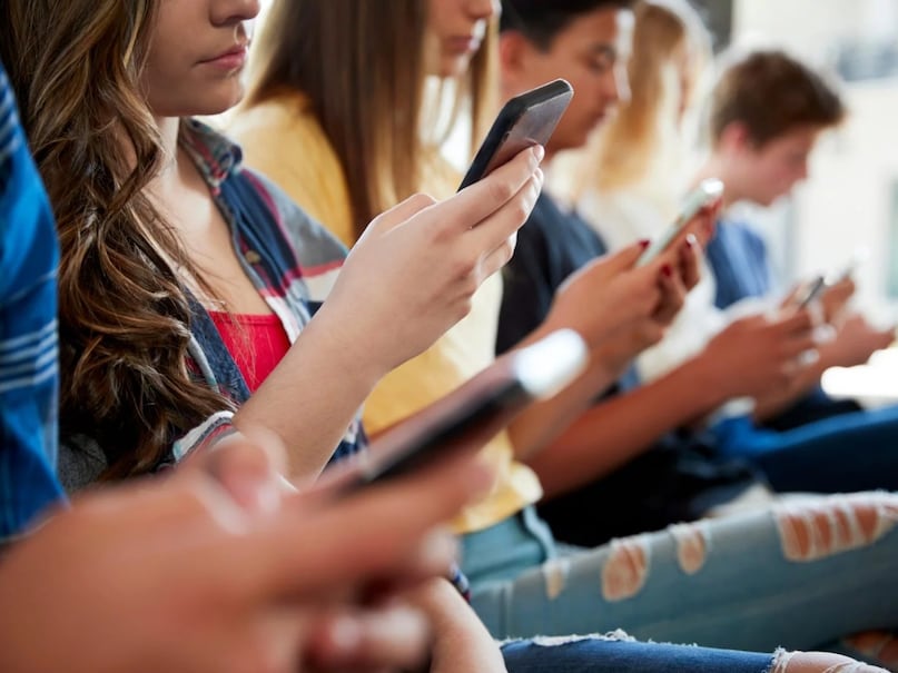 Smartphone Hacks: Close any one, hackers will not be able to break your mobile, know these 5 loud tips - TimeTo.Blog 4