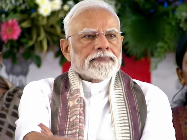 फिर वही गलती... पीएम मोदी की मां का अपमान कर विपक्ष ने सियासी कब्र खोद ली! फिर वही गलती... पीएम मोदी की मां का अपमान कर विपक्ष ने सियासी कब्र खोद ली!