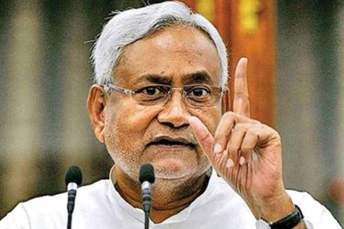 डॉग बाबू मोनालिसा अब नीतीश का नाम… बिहार CM के नाम पर फर्जीवाड़े की कोशिश
