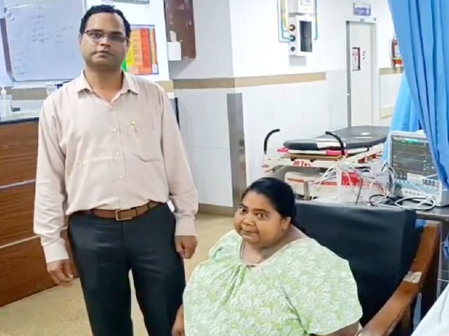 Heart failure, liver cirrhosis, weight 146 kg, 44 year old woman when AIIMS arrived .... Heart failure, liver cirrhosis, weight 146 kg, 44 year old woman when AIIMS arrived ....