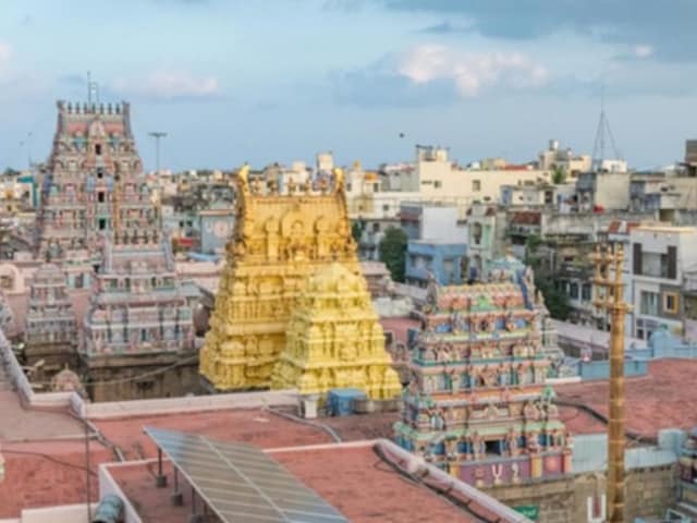 सदियों पुराना है लीलाधर का यह धाम, 5 स्वरूप में विराजते हैं श्रीहरिनारायण सदियों पुराना है लीलाधर का यह धाम, 5 स्वरूप में विराजते हैं श्रीहरिनारायण