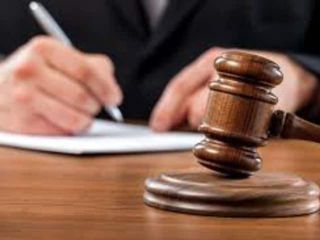 पटना हाईकोर्ट का फैसला बनेगा नजीर! पति को टॉर्चर करने वाली पत्नी पर सख्त आदेश पटना हाईकोर्ट का फैसला बनेगा नजीर! पति को टॉर्चर करने वाली पत्नी पर सख्त आदेश