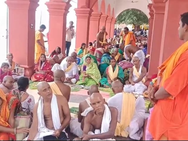 गयाजी पितृपक्ष मेला में ई-पिंडदान को लेकर क्यों भड़का है गयापाल पंडा समाज? गयाजी पितृपक्ष मेला में ई-पिंडदान को लेकर क्यों भड़का है गयापाल पंडा समाज?