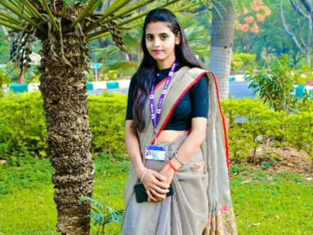 20 की उम्र में मुखिया बनी और गढ़ दी नेतृत्व की नई परिभाषा, पीएम ने भेजा बुलावा