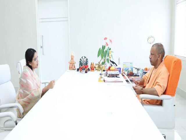 क्या बीजेपी में शामिल होंगी विधायक पूजा पाल? सीएम योगी से मुलाकात का क्या है स