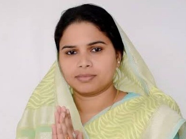 पूजा पाल ने DGP से की मुलाकात, सपा नेताओं के खिलाफ की एक्शन की मांग