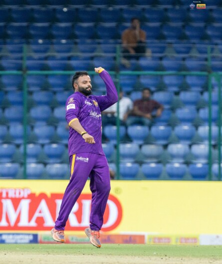 Rahul Chaudhary, Rahul Chaudhary Takes Hat trick, South Delhi SuperStarz, New Delhi Tigers, Rahul Chaudhary Takes Hat trick DPL T20, Rahul Chaudhary Takes Hat trick DPL T20 2025, Rahul Chaudhary Takes Hat trick Delhi Premier League, Who is Rahul Chaudhary, राहुल चौधरी, दिल्ली प्रीमियर लीग, डीपीएल टी20, राहुल चौधरी हैट्रिक