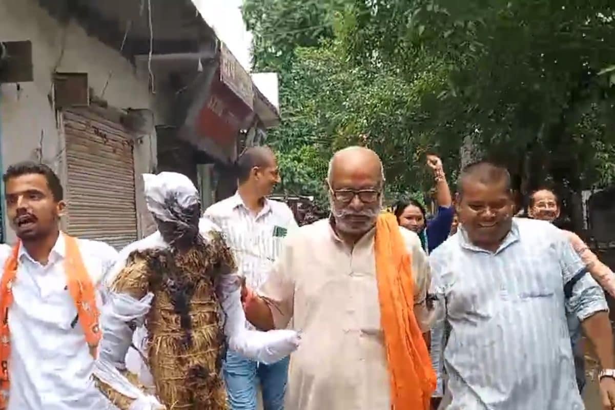 'खाली फोटू खिंचाता है...' राहुल का पुलता जलाने के लिए आपस में भिड़े BJP नेता