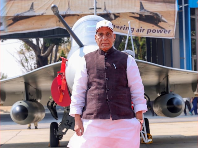 राजनाथ ने 17 महीने पहले कर दिया काम, फिर कहां अटकी जवानों के हित से जुड़ी फाइल राजनाथ ने 17 महीने पहले कर दिया काम, फिर कहां अटकी जवानों के हित से जुड़ी फाइल