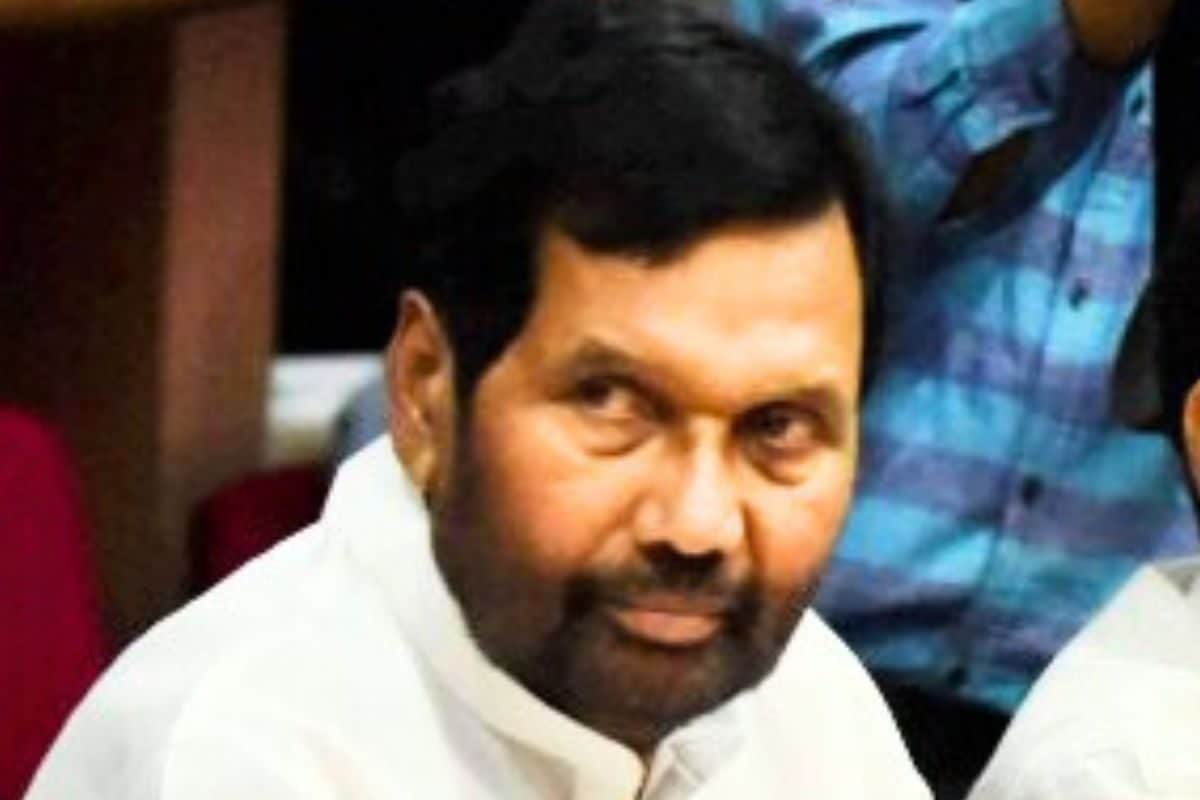 सर्वेंट नहीं गवर्नमेंट बनेंगेकहते हुए रामविलास ने छोड़ दी डीएसपी की नौकरी!