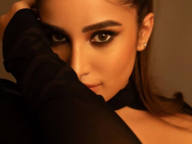 कमसिन हसीना का पॉपुलर गाना, व्यूज 40 करोड़ के करीब, बजट 80 करोड़, कमाई 7