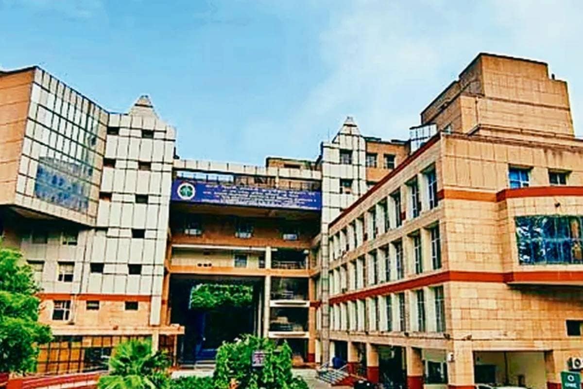 अभी-अभी बना था भारत का बेस्‍ट अस्‍पताल अब यहां न जरूरी दवाएं न सामान