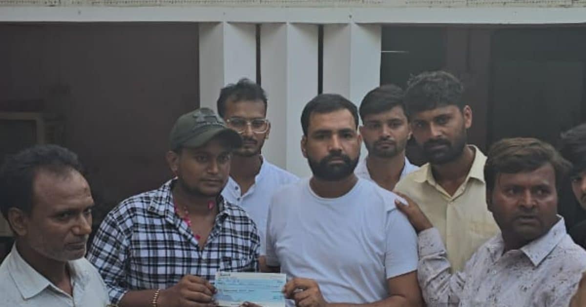 Rae Bareli News: स्वामी प्रसाद मौर्य को थप्पड़ मारने वाले युवक रोहित ...