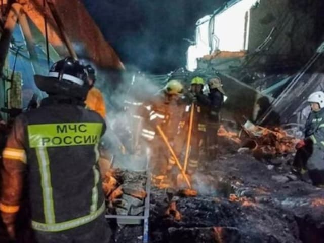 Russia Blast: रूस की फैक्ट्री में बड़ा धमाका, 20 लोगों की मौत, सैकड़ों घायल Russia Blast: रूस की फैक्ट्री में बड़ा धमाका, 20 लोगों की मौत, सैकड़ों घायल