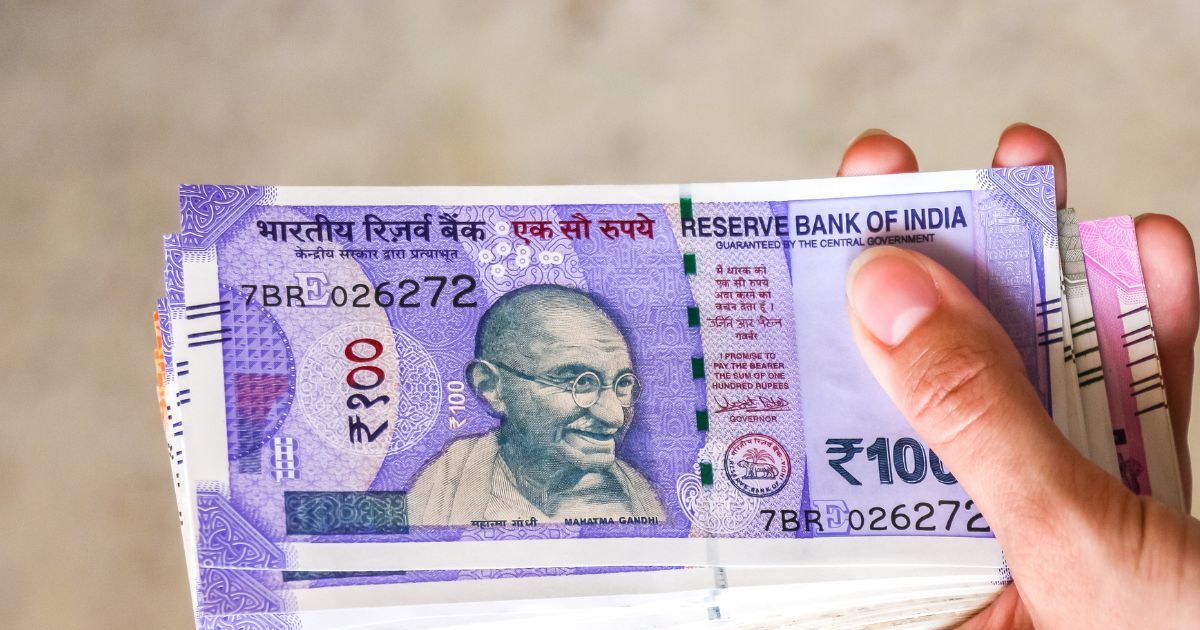 कर्मचारियों के खाते में एडवांस सैलरी क्यों आई? मोदी सरकार 5 द‍िन पहले वाला दांव, लेकिन क‍िसे होगा फायदा