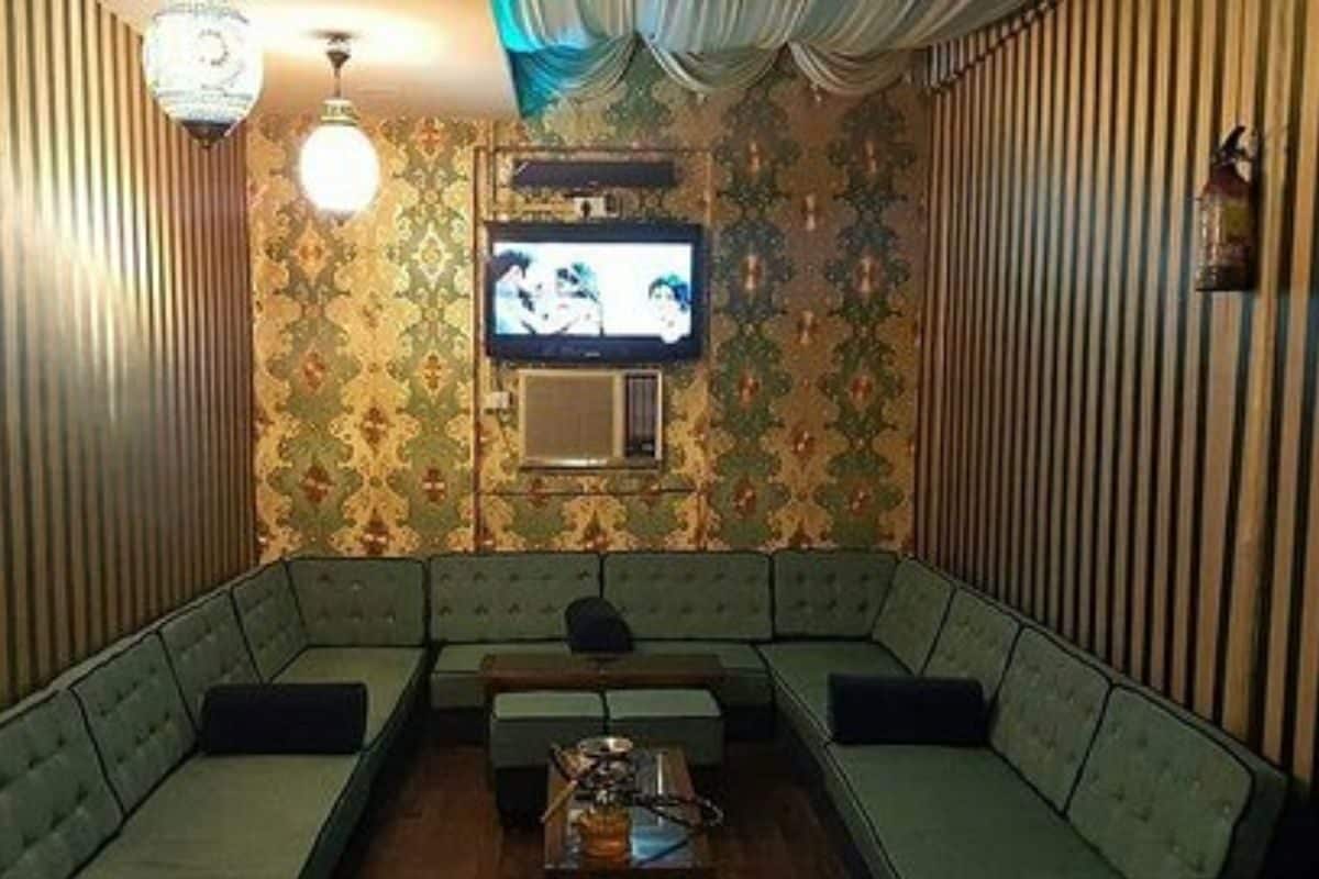 पब्लिक प्लेस पर स्मोकिंग के लिए नया नियम यहां 500 से ज्यादा होटल और पब नोटिस