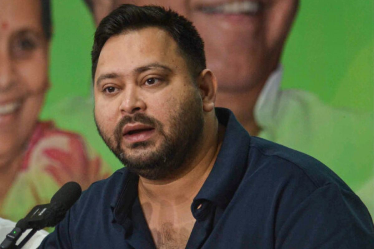 EPIC विवाद में तेजस्वी ने EC को भेजा जवाबपर अब बांग्लादेश का जिक्र क्यों आया