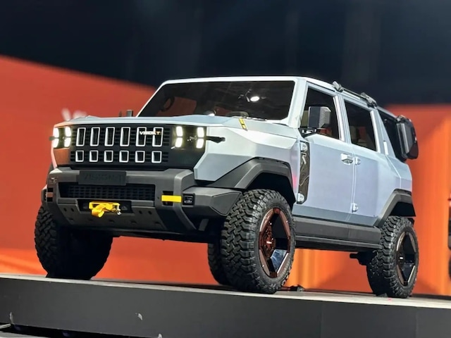 A glimpse of Future Electric Thar, Mahindra introduced Vision T SUV concept