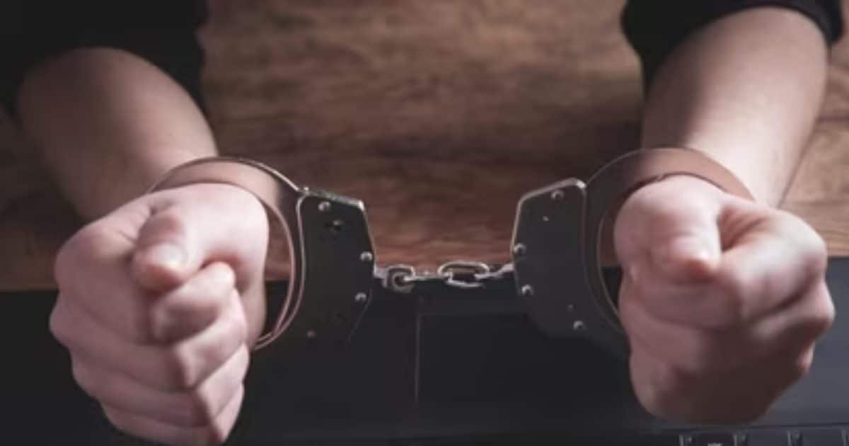 Tach – ‘वर्चुअल अरेस्ट’ में फंसे रिटायर्ड सरकारी कर्मचारी, ₹1.2 करोड़ की हुई साइबर ठगी, पुलिस ने शुरू की जांच