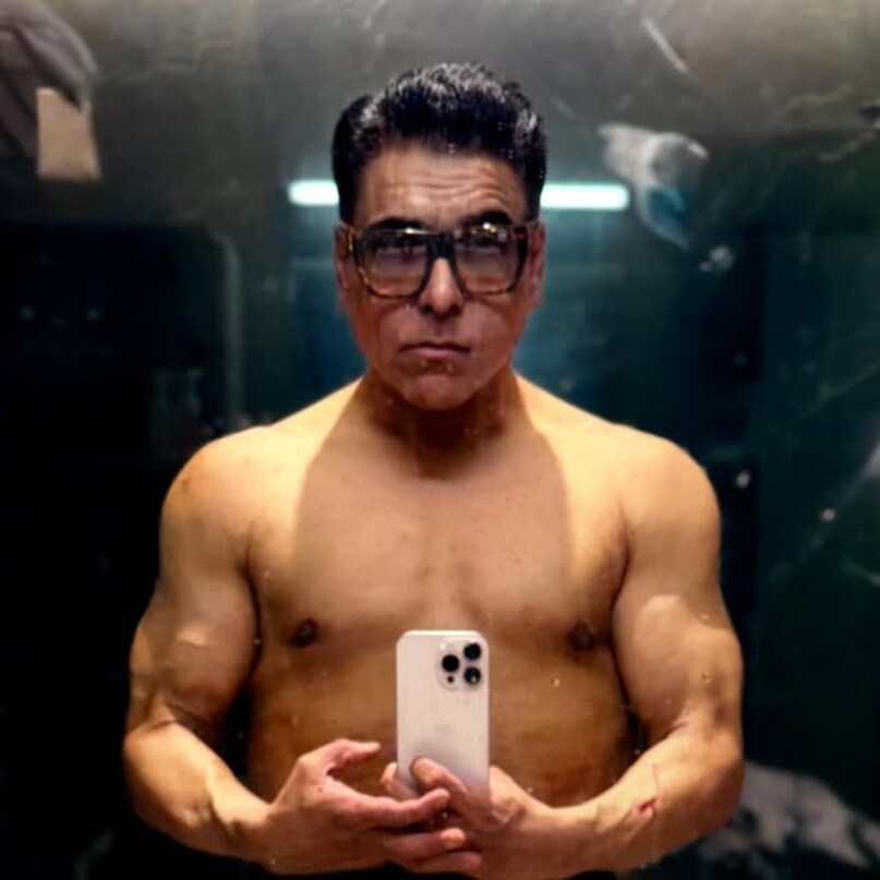 Today on 1 September, famous TV actor Ram Kapoor is celebrating his 52nd birthday. Ram Kapoor, who was often in the news about his weight, had blowing everyone's senses from the latest transformation. The actor had reduced the weight of several kilos without any surgery. 