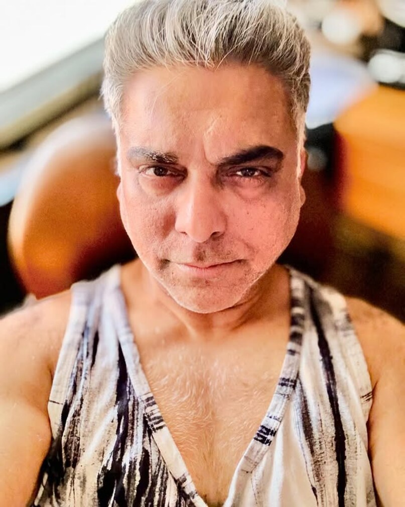 राम कपूर ने एक इंटरव्यू में कहा था कि टीवी में काम कर उन्होंने कई पीढ़ी के लिए पैसे कमा लिए हैं. 52 वर्षीय स्टार एक वक्त पर छोटे पर्दे के हाईएस्ट पेड एक्टर थे.